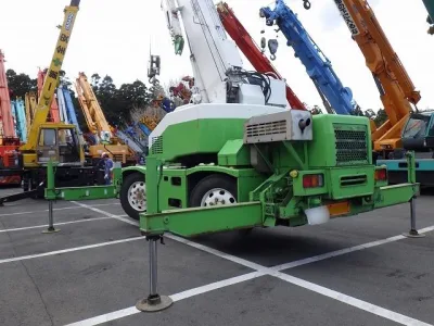 2005 TADANO GR120 CRANE for export from Japan