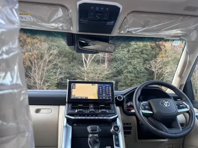 2025 Toyota Land Cruiser 300 ZX – Ultimate Luxury & Performance (No.J1038) for export from Japan