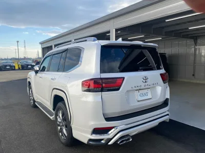 2025 Toyota Land Cruiser 300 3.5 ZX 4WD (No.J01031) for export from Japan