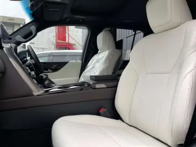2025 Lexus LX 600 4WD M Levi White Interior SUV(No.960796) for export from Japan