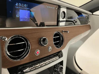 2025 Rolls-Royce Spectre Base Grade (No.960989) for export from Japan