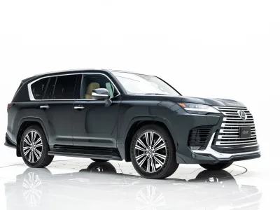 2025 LEXUS LX600 4WD –7 Seater LUXURY PACKAGE for export from Japan
