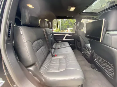 2021 Toyota Landcruiser Sahara LC200 Horizon (No.480518) for export from Japan