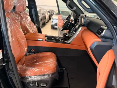 2026 Lexus LX 500d VIP 4-Seater / 3.3L Twin-Turbo Diesel AWD for export from Japan