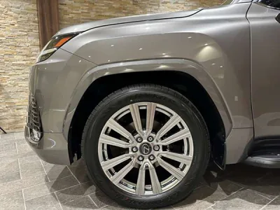 2025 Lexus LX 600 Executive 4WD (Gunmetallic) (R05) (No-960688) for export from Japan