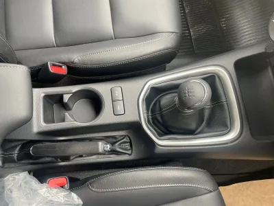 2022 TOYOTA HILUX REVO Double Cab 2.4 MT 4WD (Pickup) with Offroad Accessories ( No.560463) for export from Japan