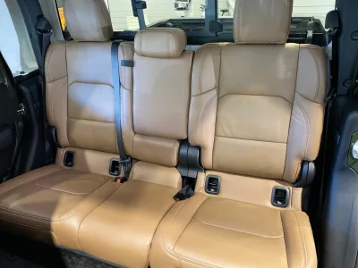 2022 GLADIATOR Rubicon 5 Seater SUV (No.840761) for export from Japan