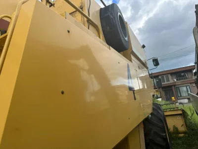 NEW HOLLAND TX30 (HST HYDRAULIC CONTROL) COMBINE HARVESTER (No.J0820) for export from Japan