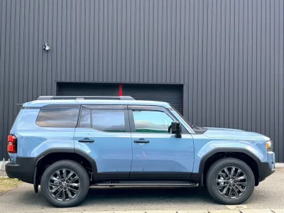 2026 Toyota Land Cruiser 250 2.8 ZX Diesel Turbo 4WD (Blue) for export from Japan