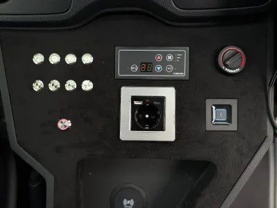 Mercedes-Benz Sprinter 519 CDI VIP / 20+1 Seats, 9-Speed Automatic for export from Japan