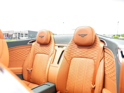 2026 Bentley Continental GTC 4.0 V8 Plug-in Hybrid for export from Japan