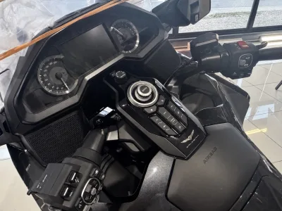 2026 Honda Gold Wing Tour 1.8L DCT for export from Japan