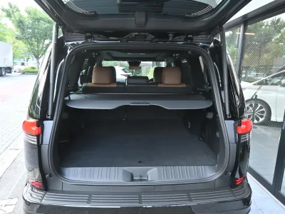 2025 Lexus GX550 Version L 4WD for export from Japan