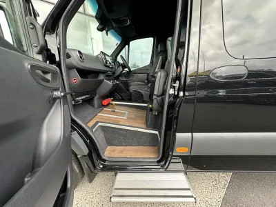 2026 Mercedes-Benz Sprinter 519 ELWB Minibus RWD — 21 Seats for export from Japan