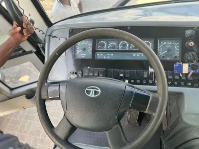 2015 TATA 66 Seats AC Long Bus(No.830793) for export from Japan