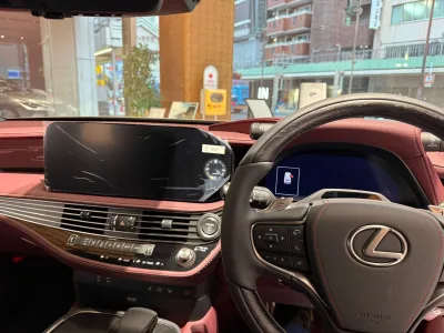 2025 Lexus LS500h Executive for export from Japan
