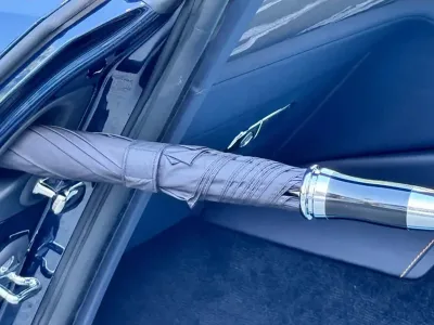 2025 Rolls-Royce Spectre: The Epitome of Luxury and Innovation (No.960966) for export from Japan