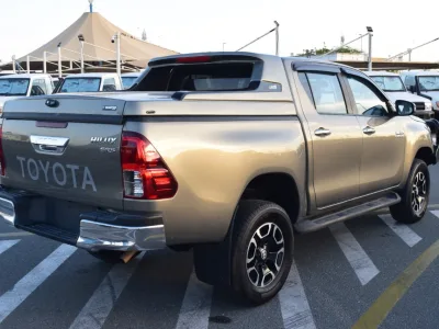 2020 Toyota Hilux Pickup  Push start leather electric Green (No.830780) for export from Japan