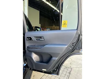 2025 Toyota Land Cruiser Sahara ZX for export from Japan