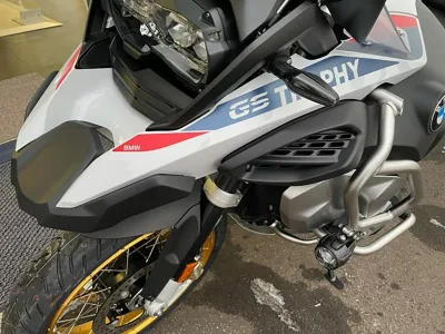 2025 BMW R1250GS Adventure Gold wheel with seat heater (No.770722) for export from Japan