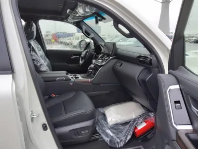 2022 Toyota LC300 diesel GXR high grade with leather and camera  (No.J0598) for export from Japan