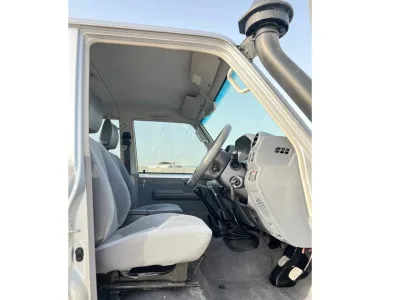 2018 Toyota Land Cruiser Double cab 4X4 (No.680580) for export from Japan