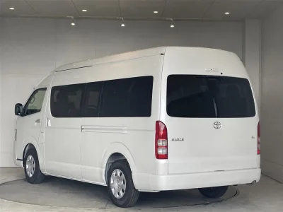 2026 Toyota Hiace Commuter GL 14-Seater 2.8L Diesel Auto for export from Japan