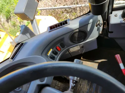 Komatsu WA100-7 Wheel Loader (No-J0706) for export from Japan