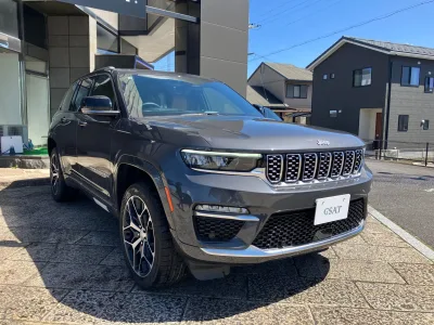 2025 Jeep Grand Cherokee Summit Reserve 4xe (Plug‑In Hybrid) for export from Japan