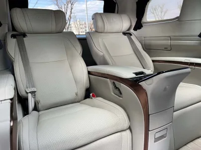 2025 Lexus LM 500h Executive 4WD Modelista MPV (No.960946) for export from Japan