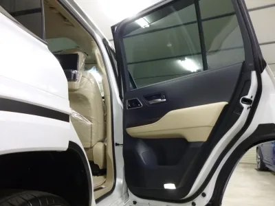 2025 TOYOTA LAND CRUISER LC300 ZX 4WD | MODELLISTA AERO for export from Japan
