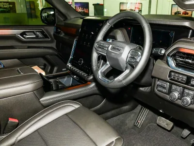 2026 GMC Yukon Denali Black-Out Edition 6.2L V8 4x4 for export from Japan