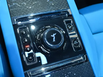 2025 Rolls-Royce Black Badge Cullinan Series II 6.75 4WD MANSORY for export from Japan