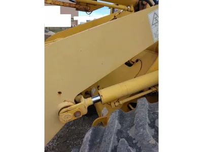 2000 KOMATSU WA80-3 WHEEL LOADER (No.J0840) for export from Japan