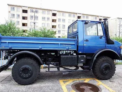 1999 Mercedes Unimog: The Off-Road King (No.J01002) for export from Japan