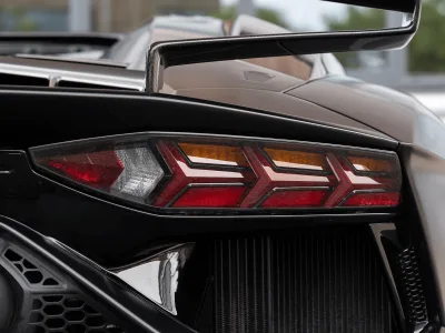 2021 Lamborghini Aventador SVJ Roadster: The Ultimate Supercar Experience convertible (No.112972) for export from Japan