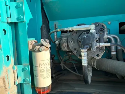 KOBELCO SK200 Excavator (No.J0744) for export from Japan