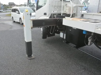Toyota Dutro aerial work vehicle made by Aichi SK-22A (No.840768) for export from Japan