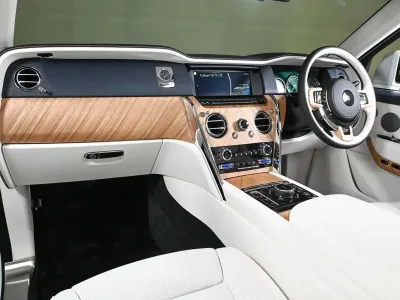 2025 Rolls-Royce Cullinan The Pinnacle of Luxury and Performance (No.551004) for export from Japan