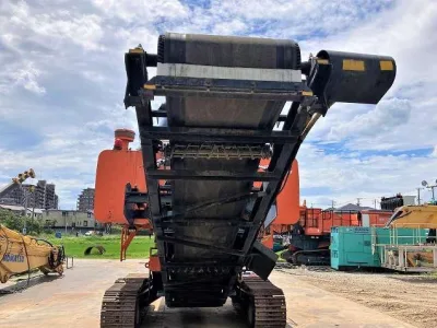 HITACHI HR320G Self-Propelled 20tons (Wood-Chippers Jaw Crusher (No.J0808) for export from Japan