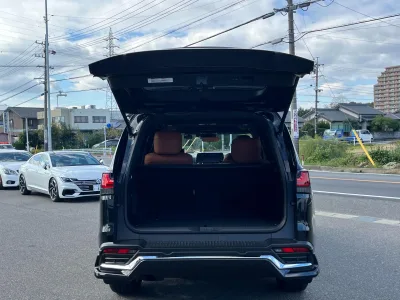 2025 Lexus LX 600 Executive 4WD Modellista Aero (No.9601035) for export from Japan