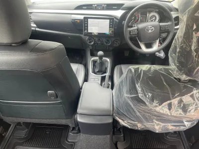 2022 TOYOTA HILUX REVO Double Cab 2.4 MT 4WD (Pickup) with Offroad Accessories ( No.560463) for export from Japan