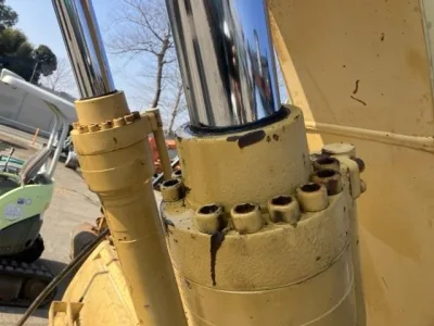 - CAT Hydraulic Excavator Type 320C Excavator for export from Japan