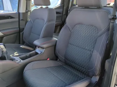 2025 LDV T60 Max PRO Manual 4x4 Dual Cab (No-480727) for export from Japan