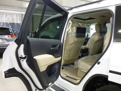 2025 TOYOTA LAND CRUISER LC300 ZX 4WD | MODELLISTA AERO for export from Japan