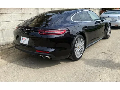 2017 Porsche Panamera Executive Turbo-Hybrid (No.J0611)