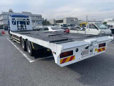Isuzu Giga Self Loader 2016 (No-J0721)