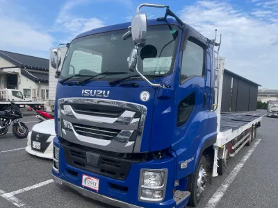 Isuzu Giga Self Loader 2016 (No-J0721)