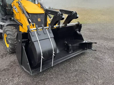 2025 JCB 3CX SITEMASTER 4x4 BACKHOE LOADER