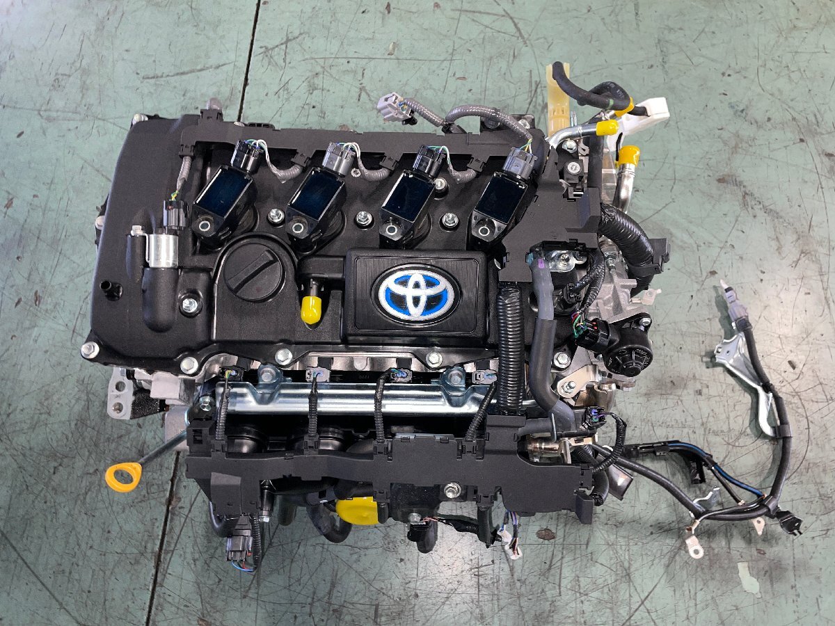 Used Toyota 2ZR-FXE Engine Assembly – Corolla Touring ZWE219 image 2